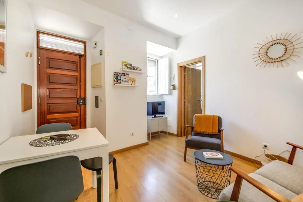 GuestReady -- Cream&Wood Stay in Alcântara Lisboa 0*,  Portugal