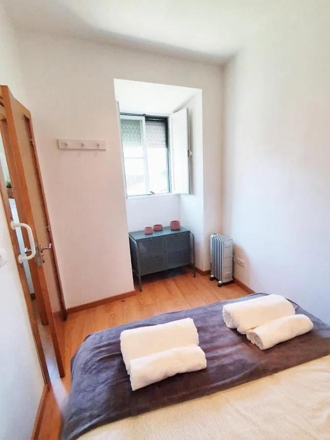 GuestReady -- Cream&Wood Stay in Alcântara Lisboa 0*,
